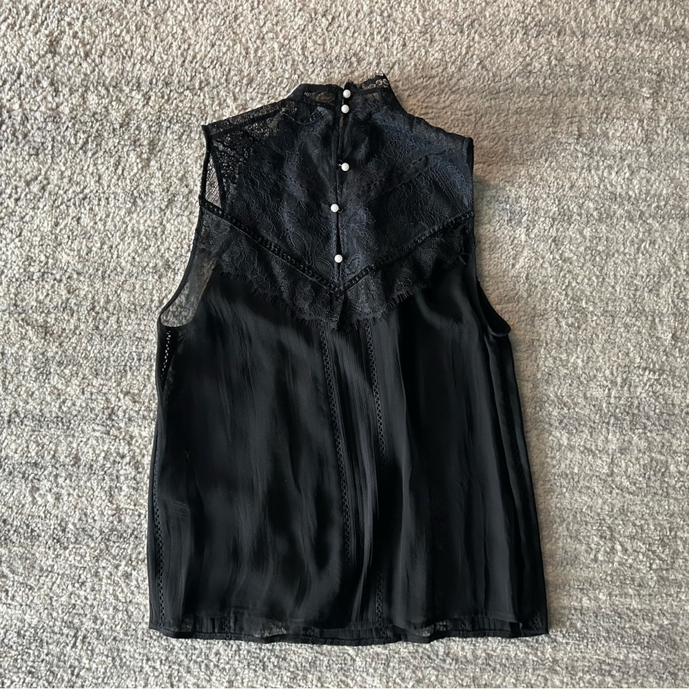 ALICE AND OLIVIA BLACK LACE SLEEVELESS BLOUSE PEARL BUTTONS 2 S XS